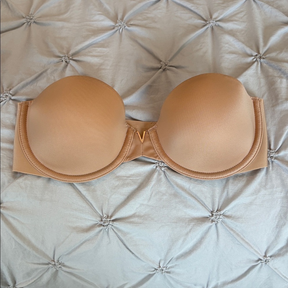 Victoria’s Secret Strapless Bra